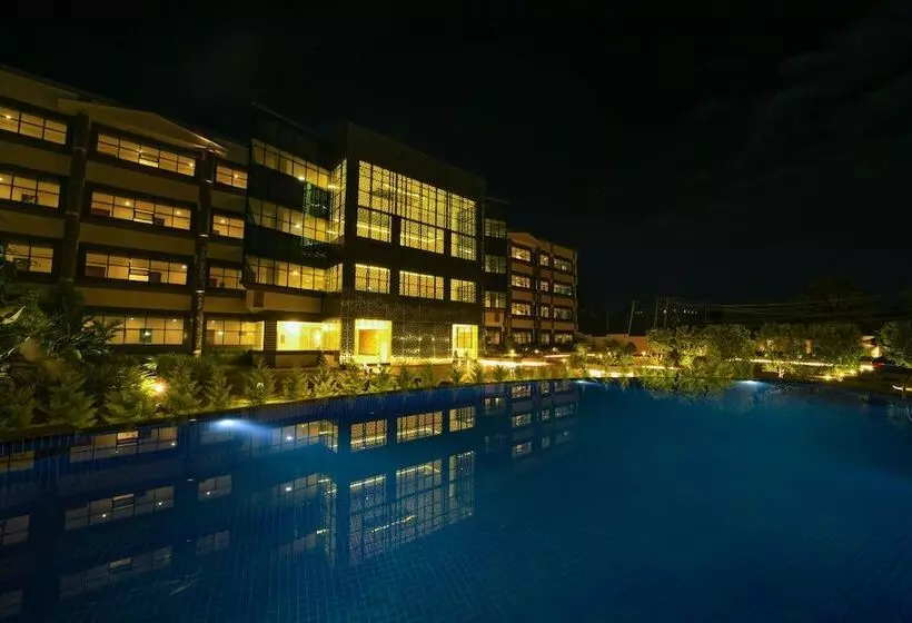 ホテル Cn Windsor