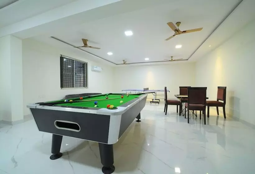 ホテル Cn Windsor