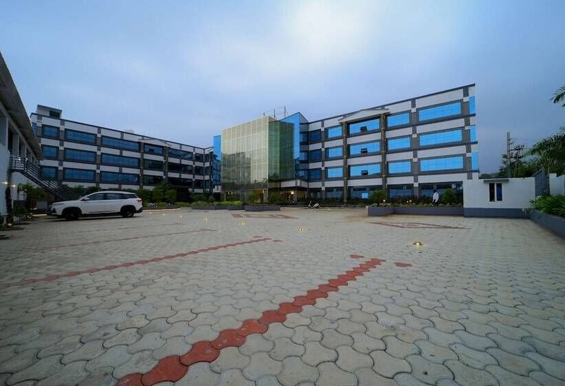 Отель Cn Windsor