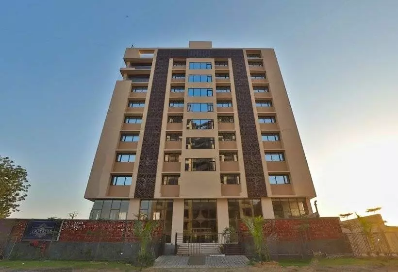 Hotel Empyrean
