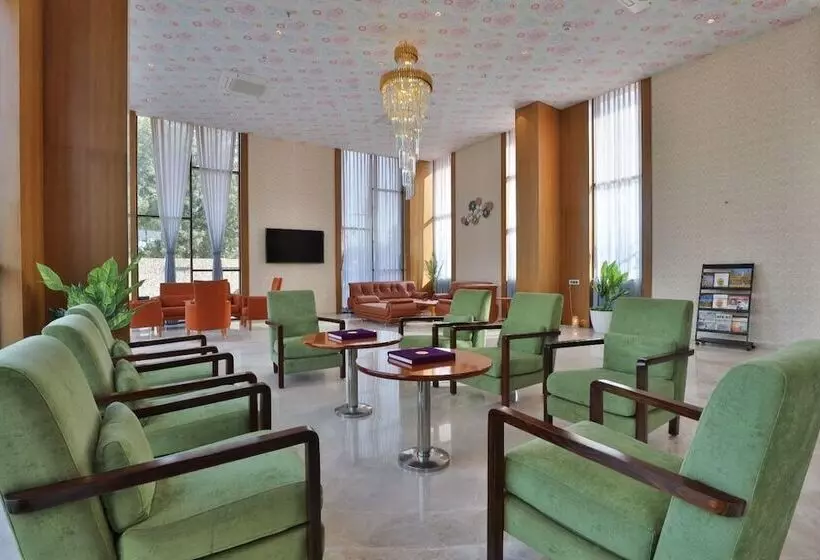 Hotel Empyrean