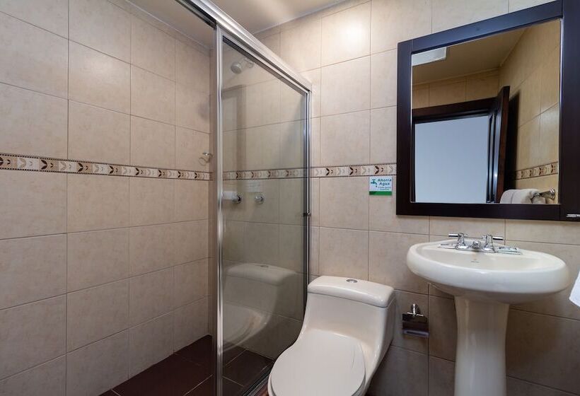 Majestic Ii By Bustamante Hotels