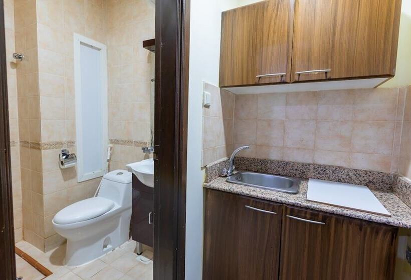 בית מלון כפרי Nour Manazel Alkeram