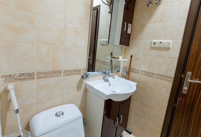 בית מלון כפרי Nour Manazel Alkeram