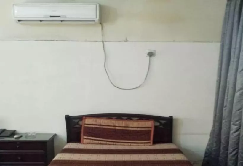 Umer Hotel And Restaurant
