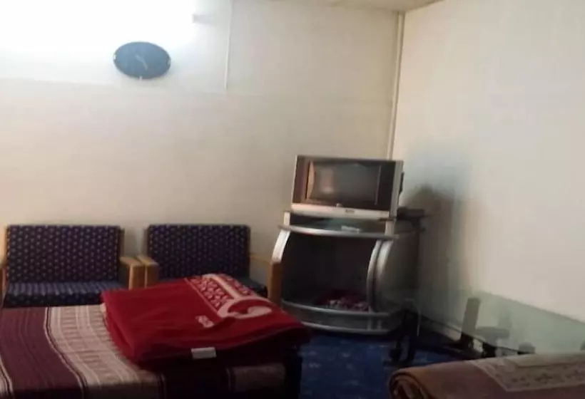 Umer Hotel And Restaurant