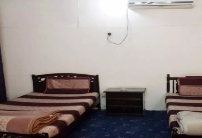 Umer Hotel And Restaurant
