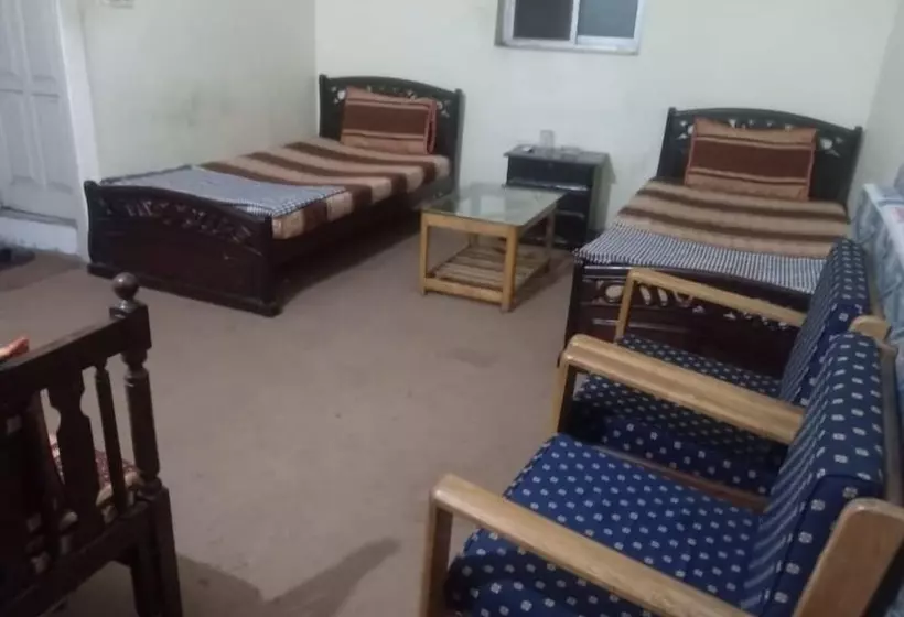 Umer Hotel And Restaurant