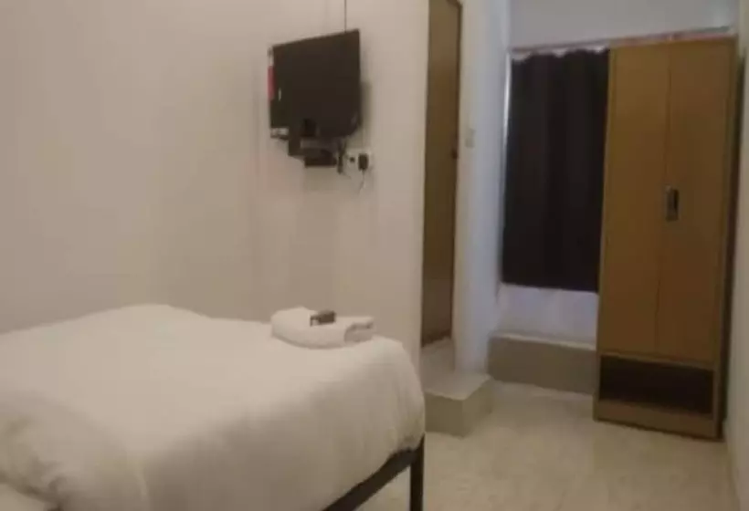 Hotelli Radiant Azamgarh