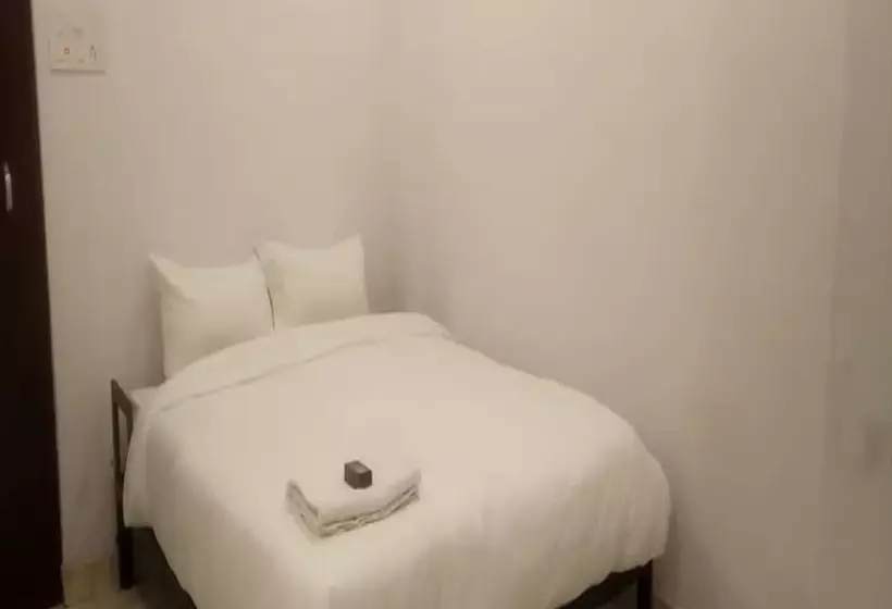 Hotelli Radiant Azamgarh