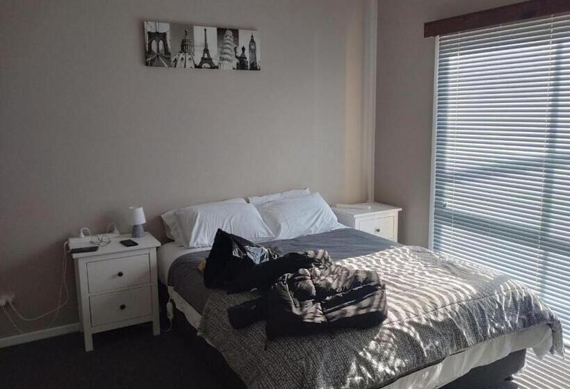 הוסטל 13th Apostle Accommodation