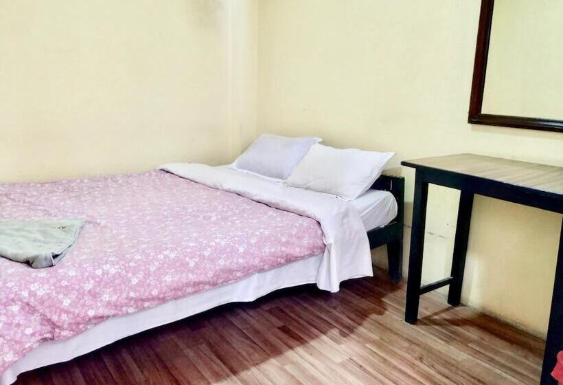 Beehive Hostel Kathmandu