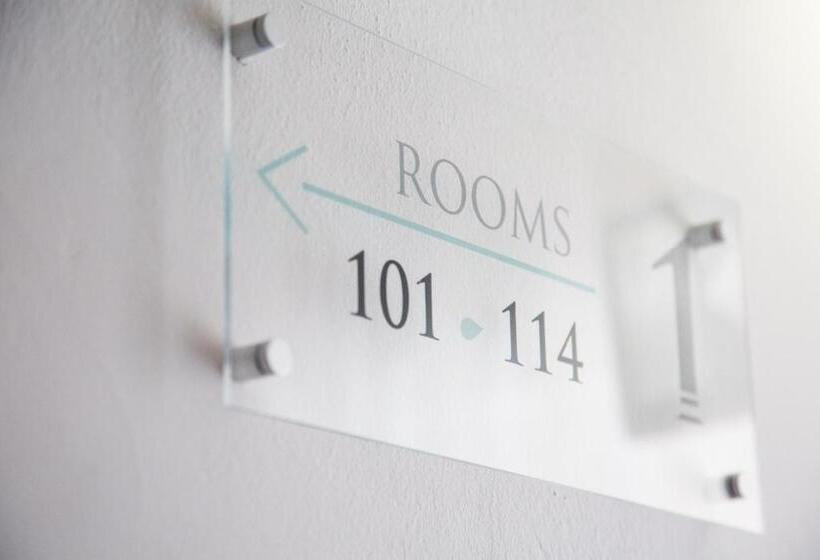 فندق Adria Beach