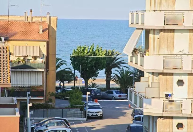 هتل Adria Beach