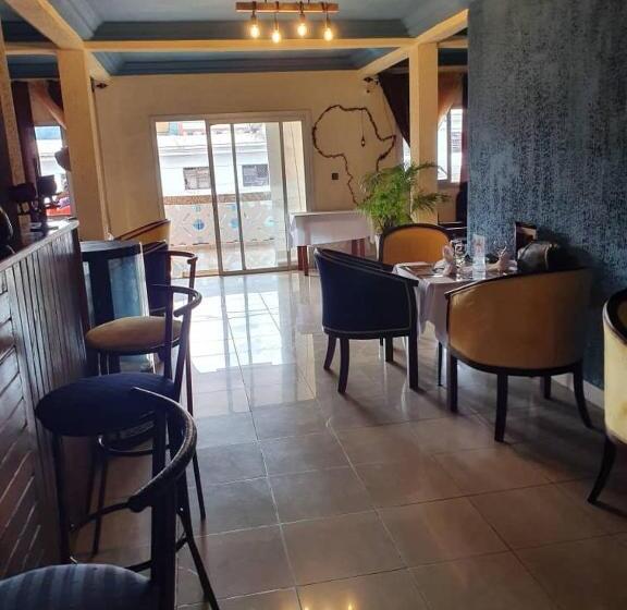 هتل First International Inn Downtown