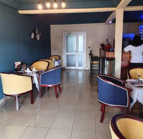 هتل First International Inn Downtown