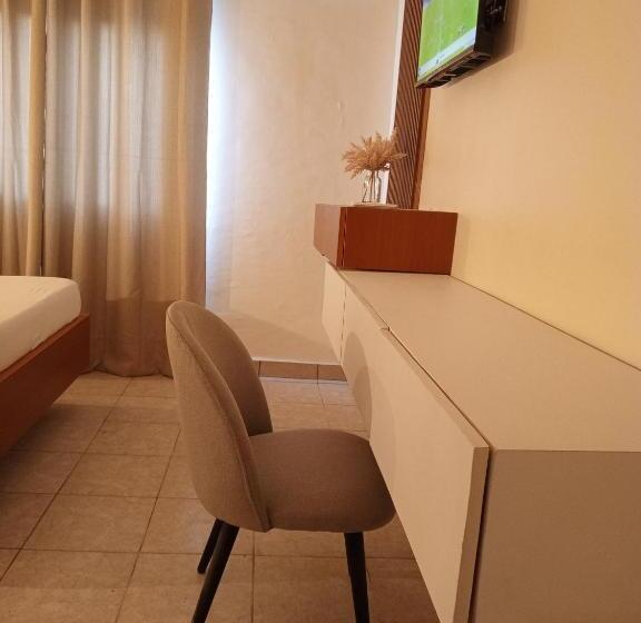 هتل First International Inn Downtown