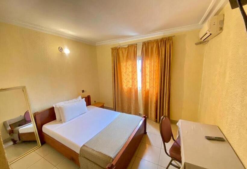 هتل First International Inn Downtown