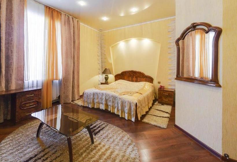 هتل Ghostinitsa Lina