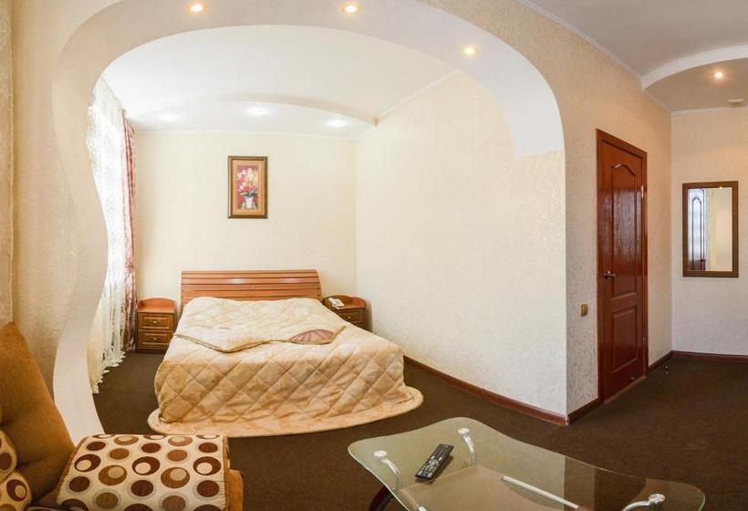 هتل Ghostinitsa Lina