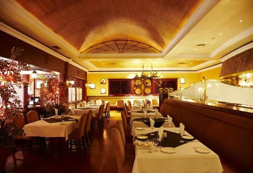 ホテル Golden Valley Lodge & Casino