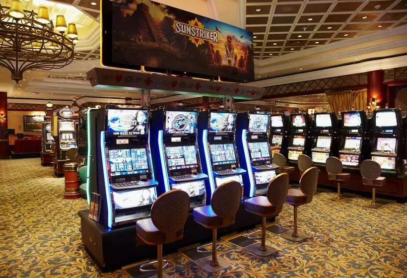 ホテル Golden Valley Lodge & Casino