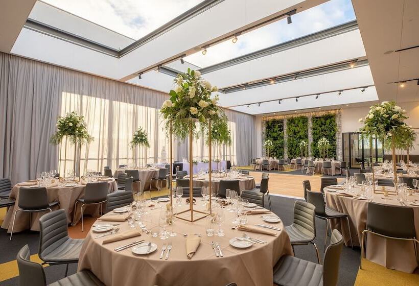 ホテル Hyatt Place Melbourne Essendon Fields