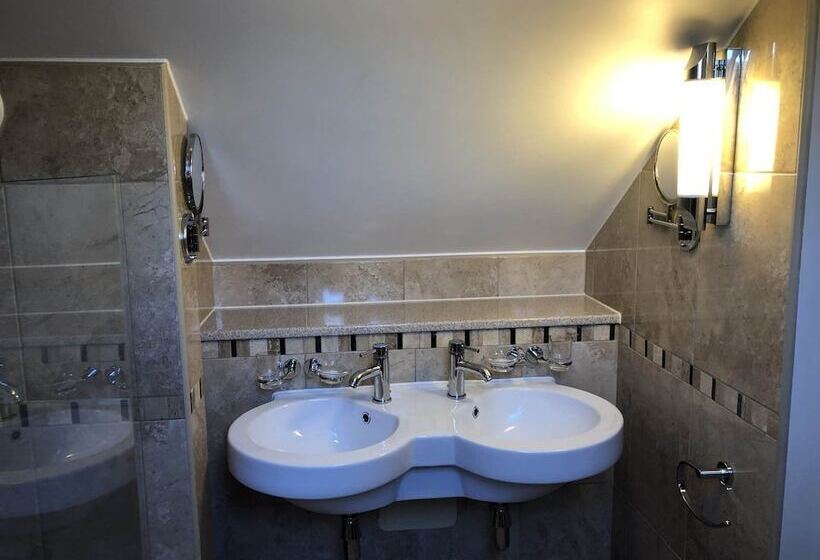 هتل Little Downham Anchor