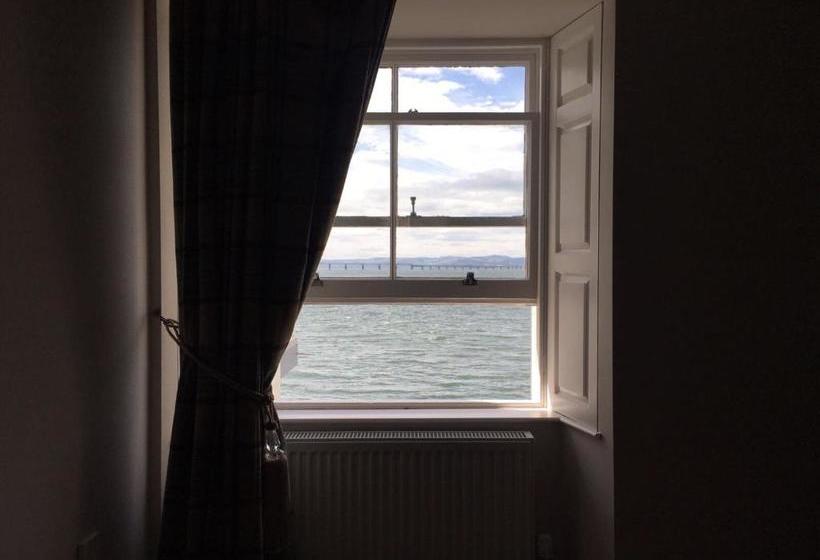 Hotell The Newport Restaurant With Rooms