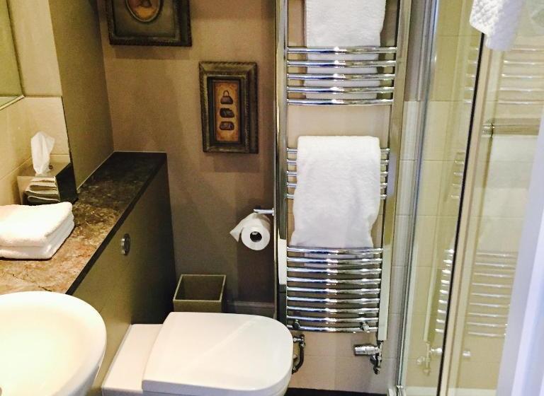 Hotell The Newport Restaurant With Rooms