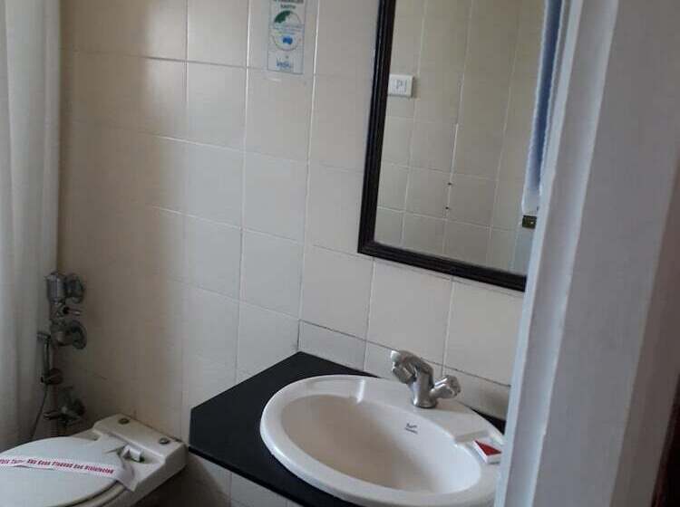 ホテル Vrishali Executive