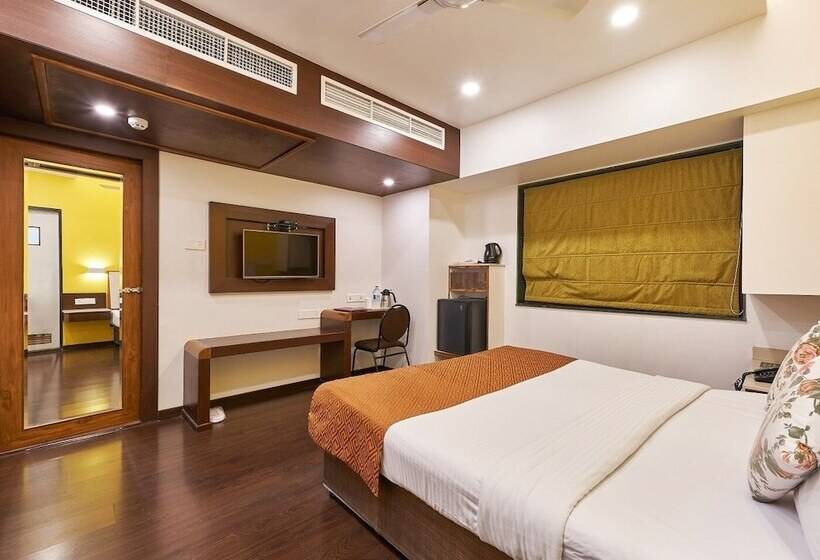 ホテル Vrishali Executive