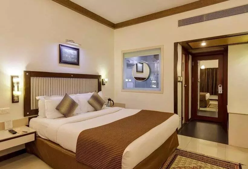 Hotel Vrishali Executive