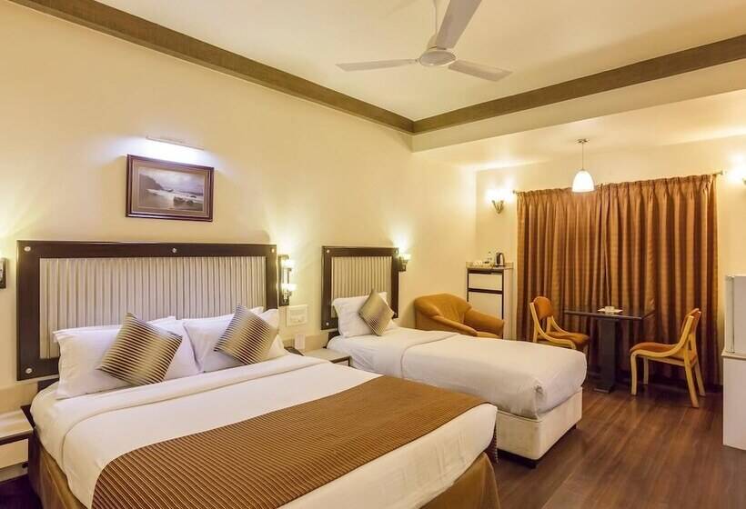 ホテル Vrishali Executive