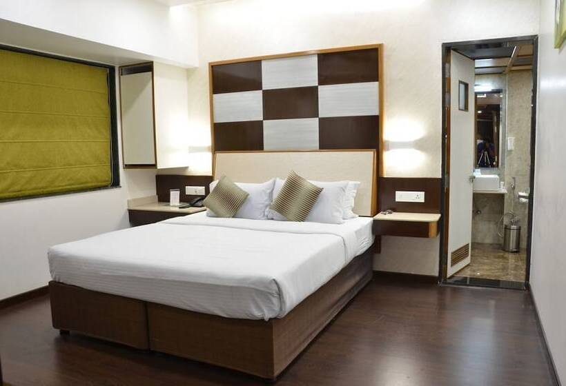 ホテル Vrishali Executive