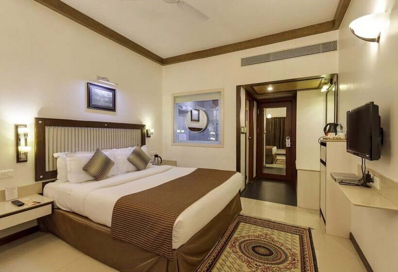 ホテル Vrishali Executive