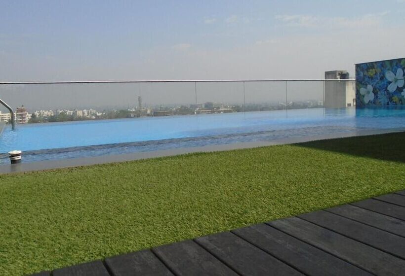 ホテル Vrishali Executive