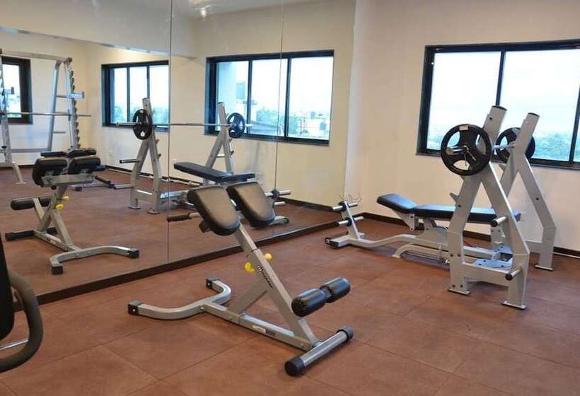 ホテル Vrishali Executive