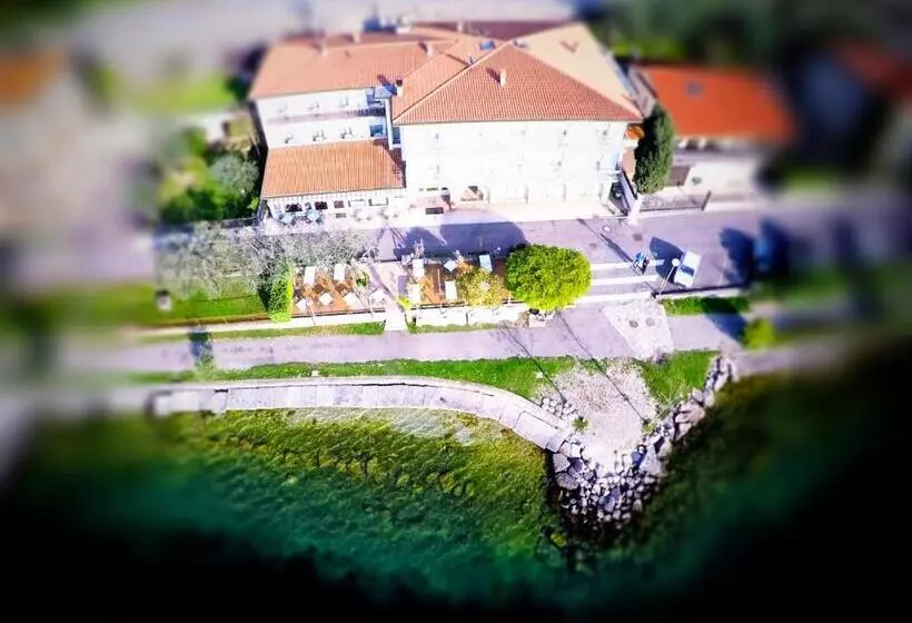 Piccolo Hotel Direkt Am See