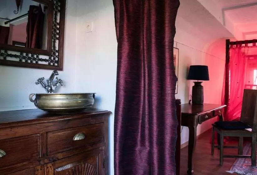 Crazy Lounge B&b