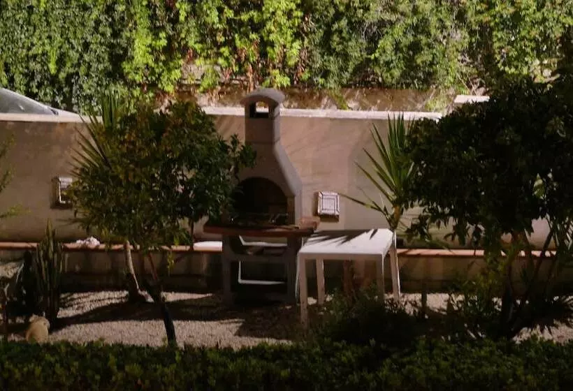 تختخواب و صبحانه Villa Elite