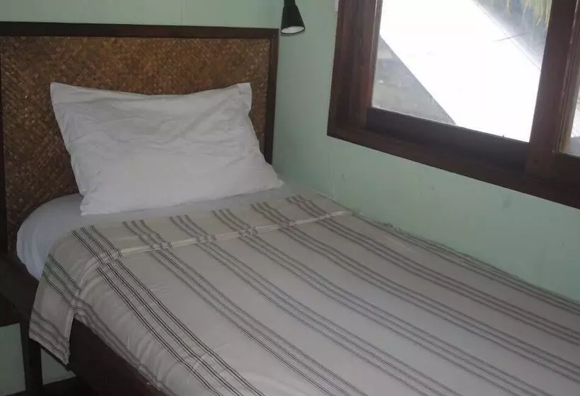 Big 9 Hostel & Room