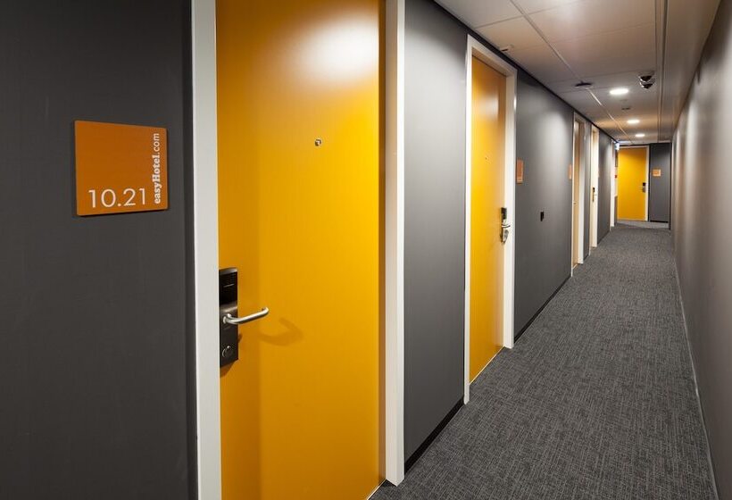 Easyhotel Amsterdam Zaandam