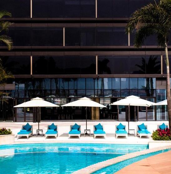 هتل Yoho Hollywood Roosevelt