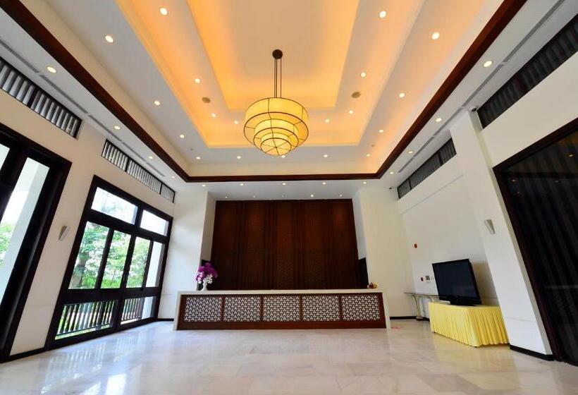 استراحتگاه Ncc Garden Villas   Ncc