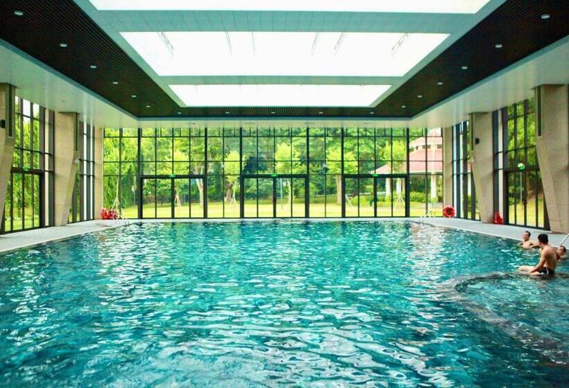 استراحتگاه Ncc Garden Villas   Ncc