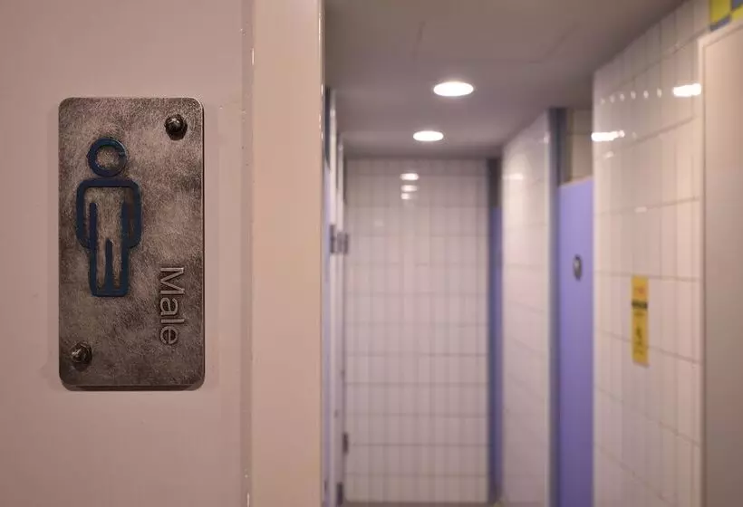 Taipei Travelers International Hostel