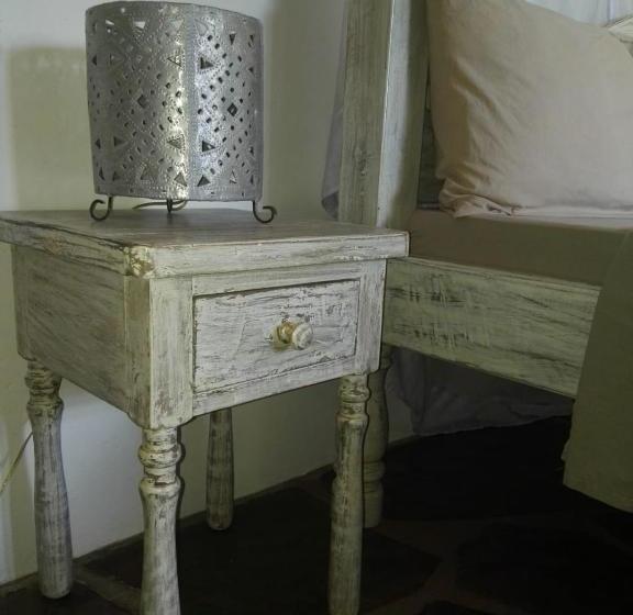 تختخواب و صبحانه Nyumba Nicole