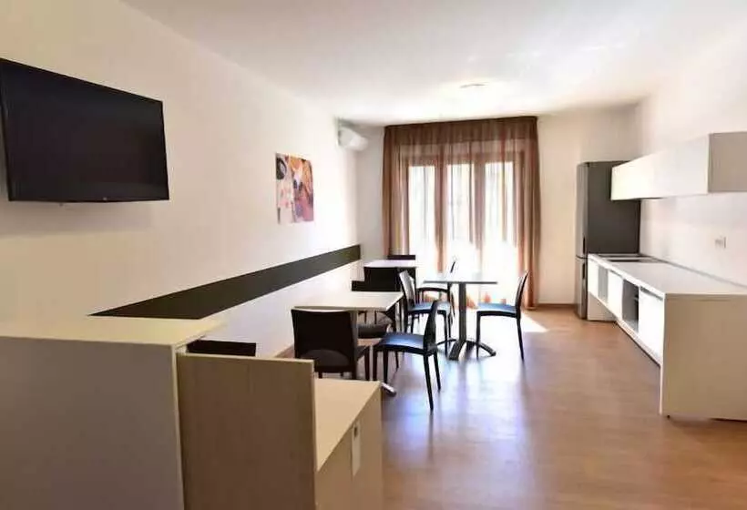 تختخواب و صبحانه Trip Room & Breakfast