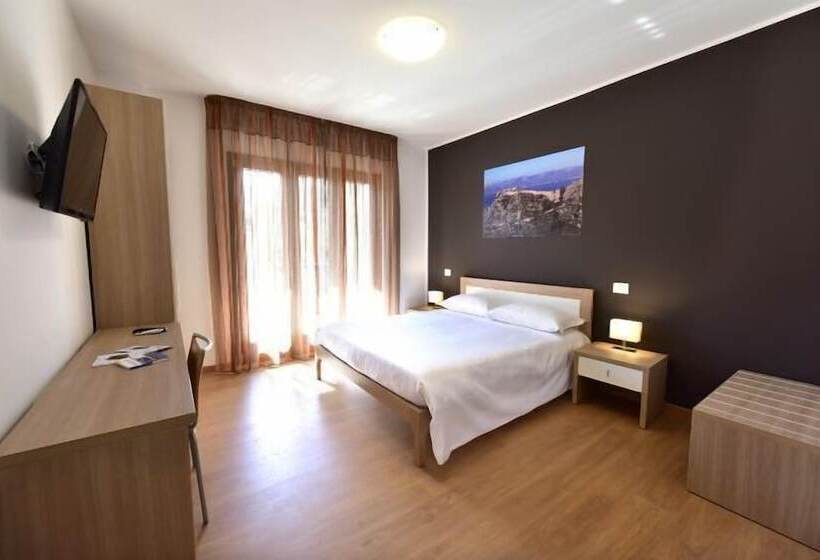 تختخواب و صبحانه Trip Room & Breakfast